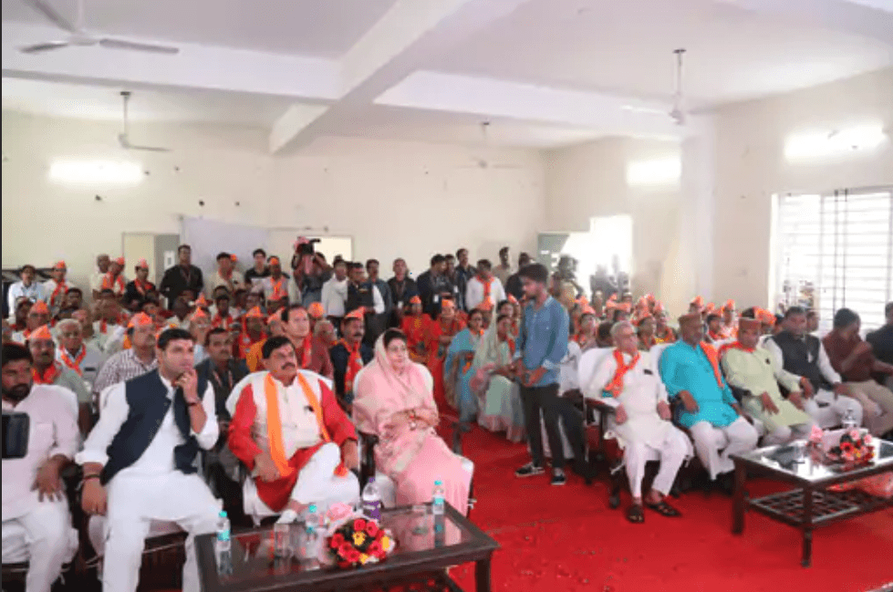 PM मोदी बोले- मां के नाम एक पेड़ लगाएं, चार महीने बाद मन की बात; CM डॉ. यादव ने कहा- MP में 5 करोड़ पेड़ लगाएंगे 1 PM Modi said- Plant a tree in the name of mother, after four months Mann Ki Baat; CM Dr. Yadav said- 5 crore trees will be planted in MP, MP News, MP BJP, Man Ki Baat, Todays Happening, Bhopal, CM Dr. Mohan YAdav