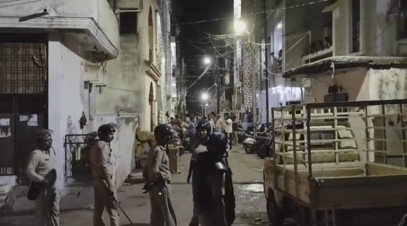 In Jabalpur two parties clashed over children's dispute, pelted stones, burnt vehicles; Force deployed from 8 police stations, jabalpur, Kalluram News, Crime, Today Updates