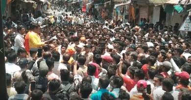 रतलाम के जिस मंदिर में गोवंश का सिर फेंका, वहां महाआरती, कहा- असली षड्यंत्रकारी को सामने लाए 2 Maha Aarti was performed in the temple of Ratlam where the cow's head was thrown, said - bring the real conspirator forward, Ratlam, Kalluram News, Today Updates