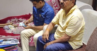 भोपाल नगर निगम के रिटायर्ड अफसर के पास 5 करोड़ से ज्यादा की प्रॉपर्टी, 85 लाख के जेवर; लोकायुक्त ने मारा छापा 4 Retired officer of Bhopal Municipal Corporation has property worth more than Rs 5 crore, jewelery worth Rs 85 lakh; Lokayukta raided, Lokayukata Action, Kalluram News, Today Updates, MP News, Bhopal