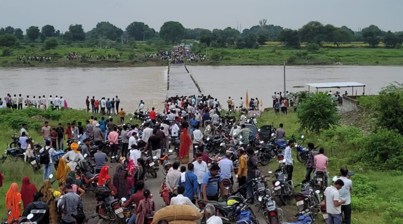 Family Washed Away In River Along With Bike In Mandsaur