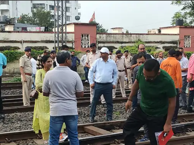 Overnight Express Train Derailed In Jabalpur