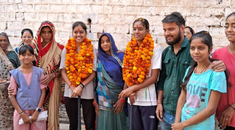 Two sisters of Sironj selected for National Hockey