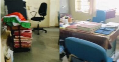 दीपनाखेड़ा थाने से स्टाफ नदारद, वीडियो आया सामने 4 Staff missing from Deepnakheda police station