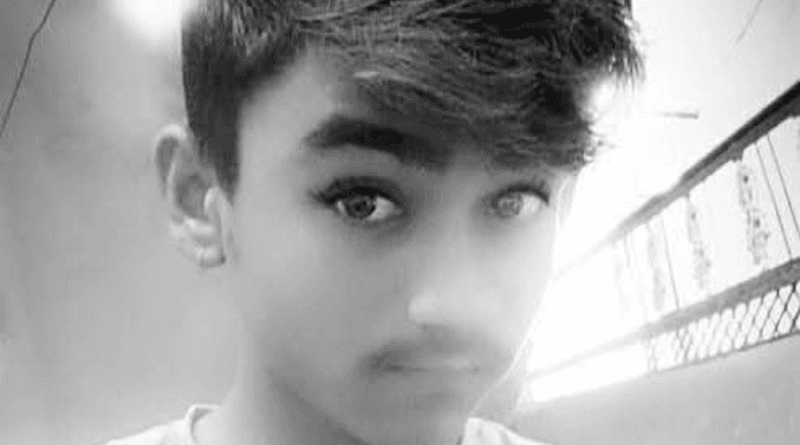 рдЗрдВрджреМрд░ рдореЗрдВ рдорд╛рдВрдЭреЗ рд╕реЗ рдпреБрд╡рдХ рдХрд╛ рдЧрд▓рд╛ рдХрдЯрд╛, рдореМрдд: рд░рд┐рд╢реНрддреЗрджрд╛рд░ рдХреЛ рдЖрдВрдЦ рдХреЗ рдкрд╛рд╕ рдЪреЛрдЯ рдЖрдИ; рдкрд░рд┐рдЬрди рдиреЗ рдХрд┐рдпрд╛ рд╣рдВрдЧрд╛рдорд╛ 9 In Indore young man's throat was slit with a manjha and died