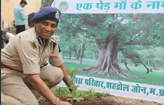 Shahdol DIG's advice to girl students - Avoid pregnancy on full moon day
