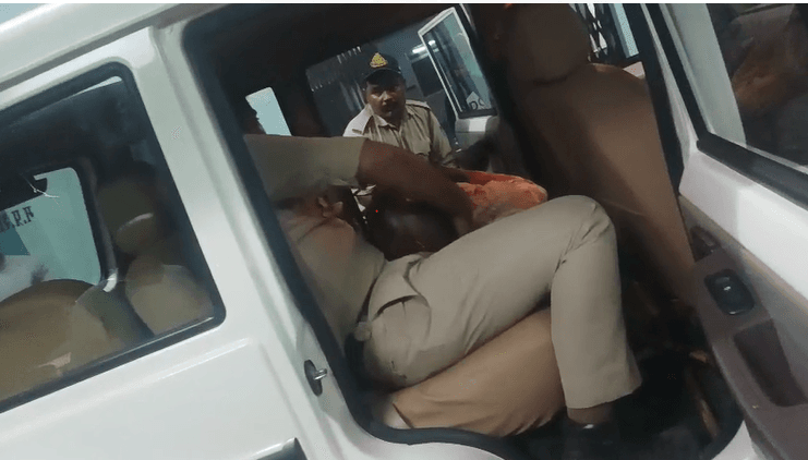 मऊगंज में टीआई समेत पुलिस टीम पर हमला, ASI की मौत: आरोपियों ने युवक को बंधक बनाकर पीटा, उसे बचाने गए थे 1 ASI Dead in Attack on police team including TI in Mauganj