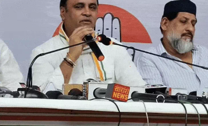 Former minister Arun Yadav said- A woman's uterus was removed in Vijay Shah's area