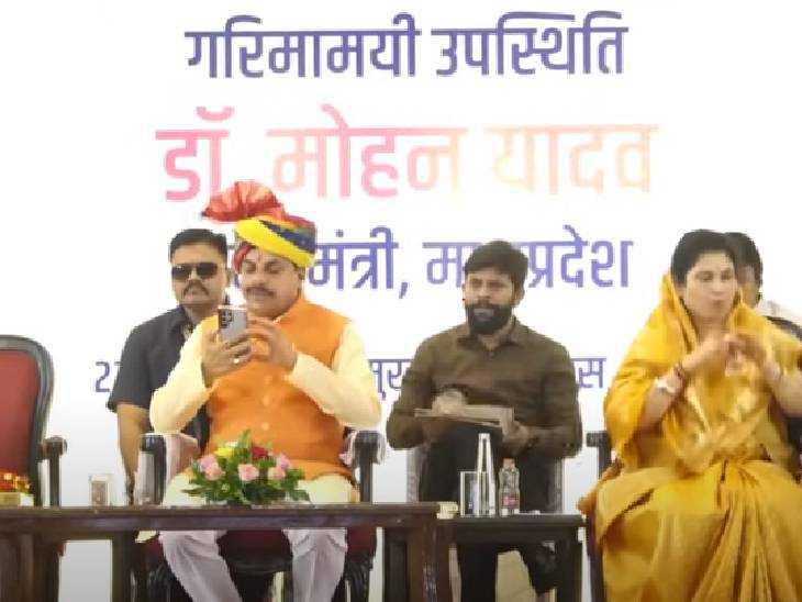 लाड़ली बहनों को भाई दूज पर नहीं मिले 250 रुपए, अगले महीने से 1500 मिलेंगे, सीएम बोले-1.26 करोड़ बहनों का भाई होना मामूली बात नहीं 1 Ladli sisters did not receive 250 rupees on Bhai Dooj