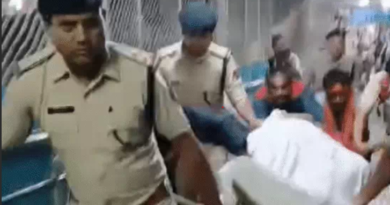 चलती ट्रेन में टीचर की चाकू मारकर हत्या, मामा ससुर ने 30 से ज्यादा वार किए  4 Teacher stabbed to death in a moving train In Jabalpur