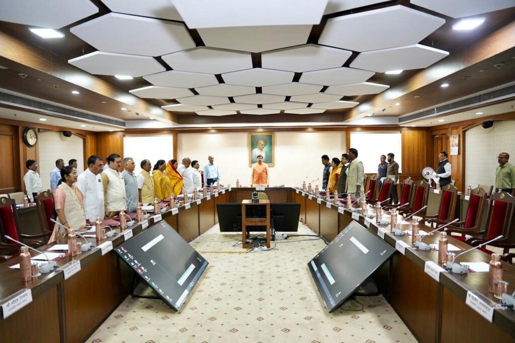 MP के 5 जिला अस्पतालों में 810 पदों पर होगी भर्ती, मोहन कैबिनेट ने दी मंजूरी   1 810 posts to be filled in 5 district hospitals in MP