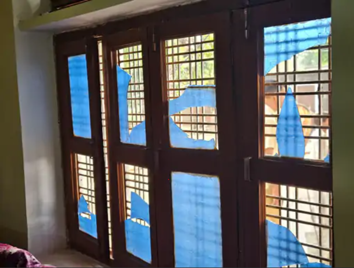 भिंड में युवक की पीट-पीटकर हत्या, गुस्साए लोगों ने कार-बाइक जलाईं; आरोपियों के घर की खिड़कियां तोड़ीं  2 A young man was beaten to death in Bhind