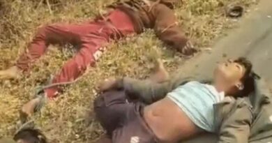 Four youths standing on the roadside were crushed by a bus in Sagar