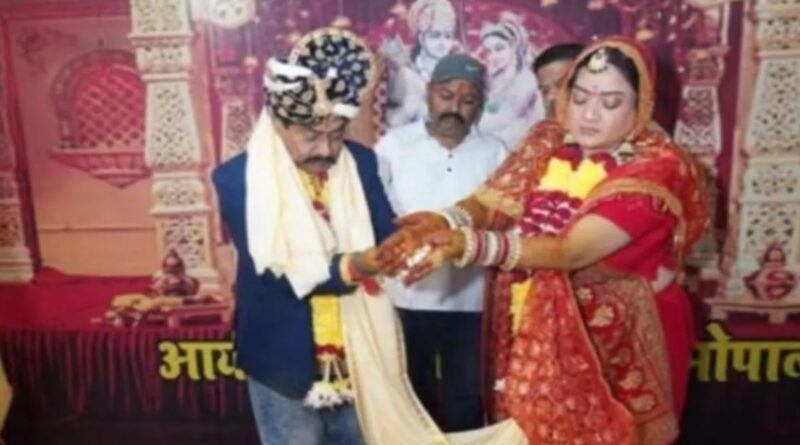 Former BJP minister Deepak married a Congress leader 20 years younger than him