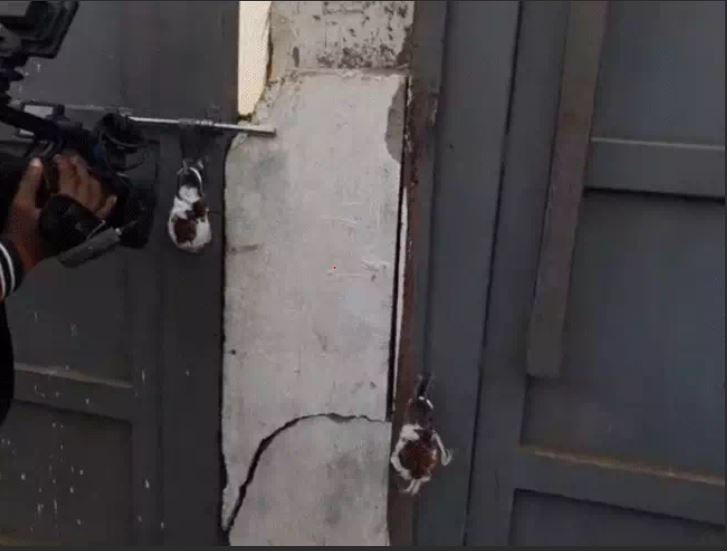 A truck carrying 26 tonnes of beef was seized in front of Bhopal Police Headquarters In Bhopal