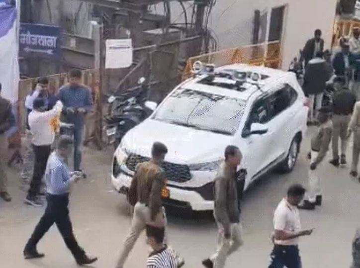 SC said – worship in Bhojshala till 12 noon then namaz will be held