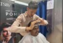 Barber uses 32 scissors to cut hair simultaneously In Ujjain